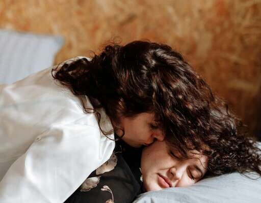 עיסוי אירוטי: המגע שמשנה את החיים האינטימיים