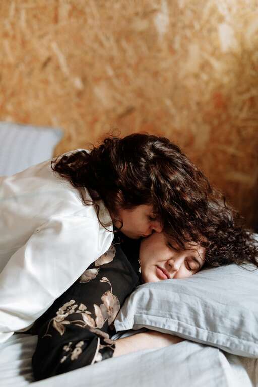 עיסוי אירוטי: המגע שמשנה את החיים האינטימיים