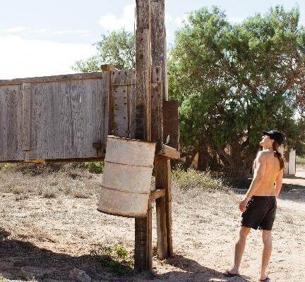 עולם נערות הליווי: לחקור את התעשייה השנויה במחלוקת אך המשגשגת עולם נערות הליווי: לחקור את התעשייה השנויה במחלוקת אך המשגשגת