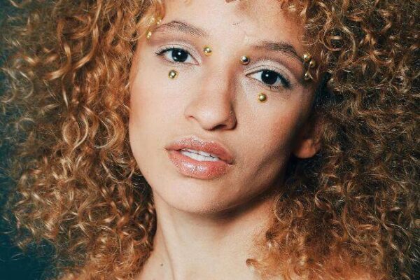 עולם סרטוני הפורנו: לחקור את הממלכה השנויה במחלוקת של בידור למבוגרים עולם סרטוני הפורנו: לחקור את הממלכה השנויה במחלוקת של בידור למבוגרים